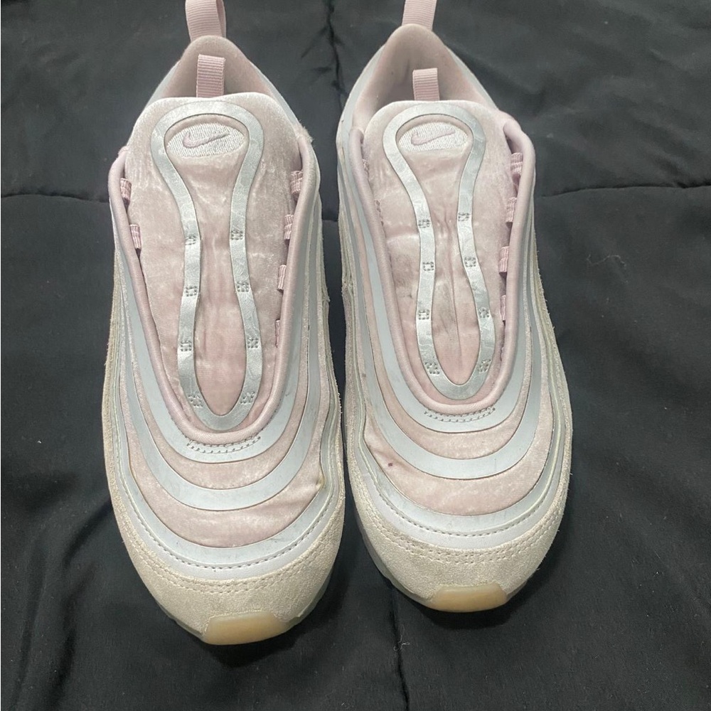Nike Women's Pink and Cream Sneakers